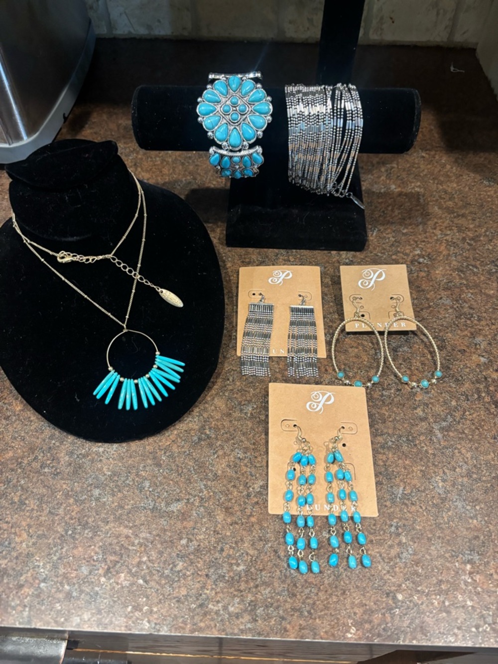 🧵Plunder Turquoise Bead Statement Necklace and Earring Set - Women Jewelry